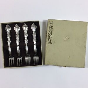International silver company 4 set cocktail forks